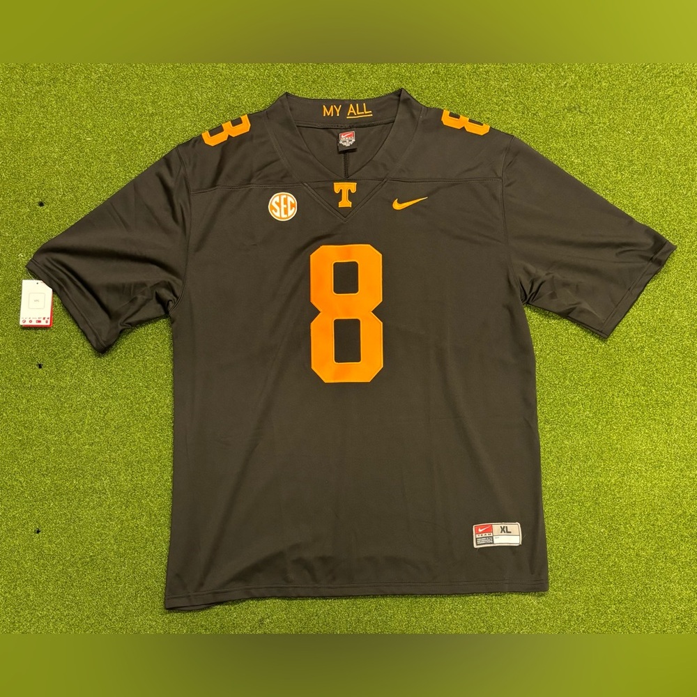 Tennessee Volunteers Nico Iamaleava #8 Jersey Size XL